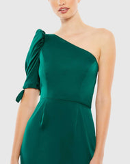 Green Satin One Shoulder Puff Sleeve Trumpet Gown