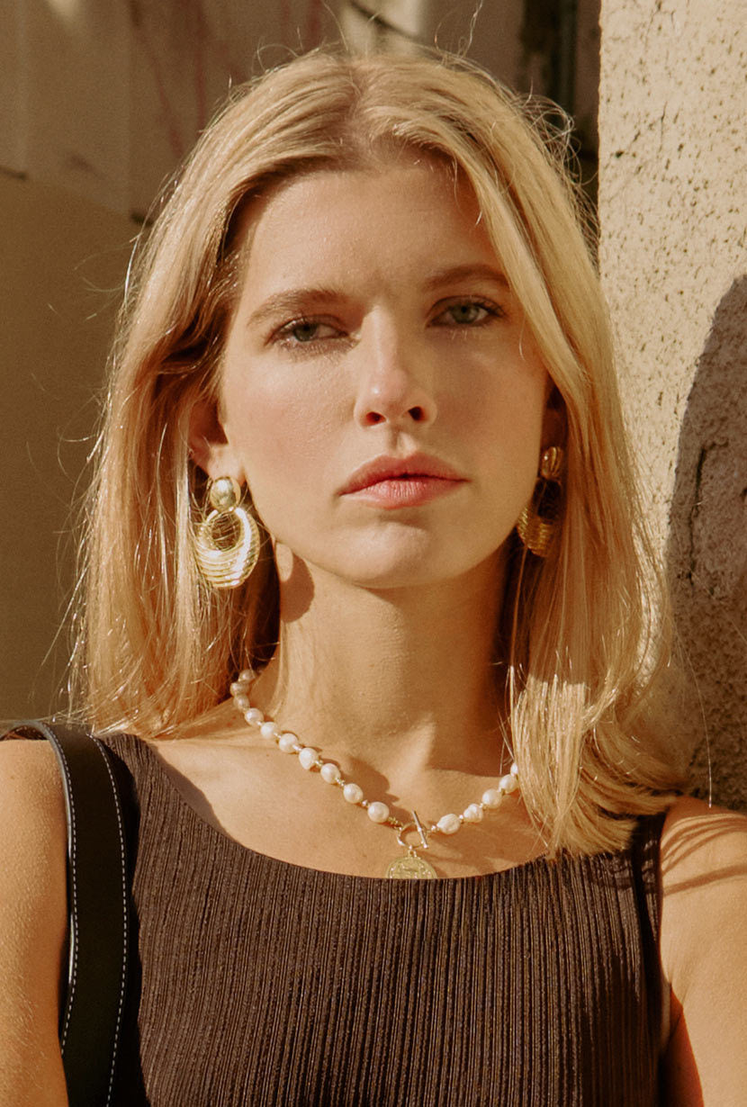 Baroque Pearls and Gold Pendant Toggle Necklace