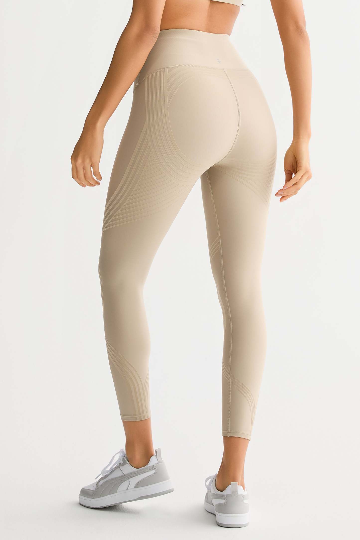 FlexSeam™ High-Waisted Signature 7/8 Leggings