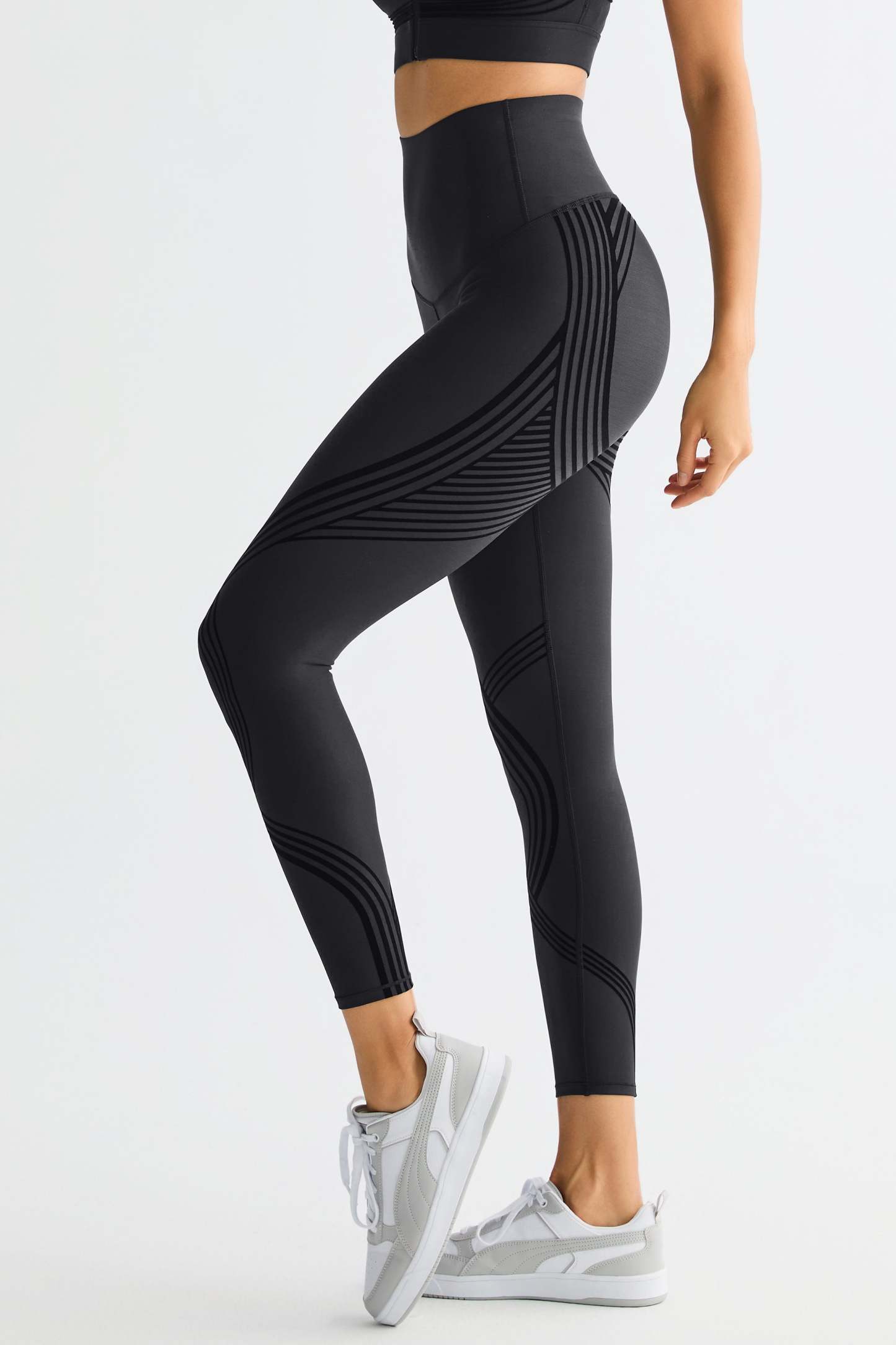 FlexSeam™ High-Waisted Signature 7/8 Leggings