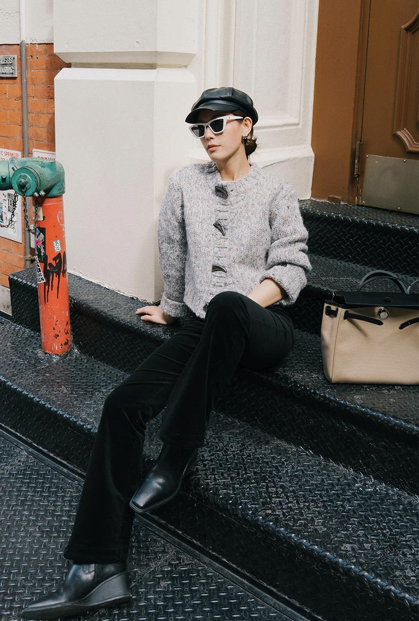 Cody Corduroy Flared Pants - Black